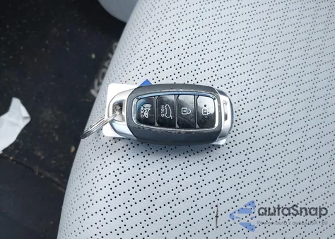 2021 Hyundai Kona Limited z USA, uszkodzony, nr VIN KM8K3CA5XMU600711